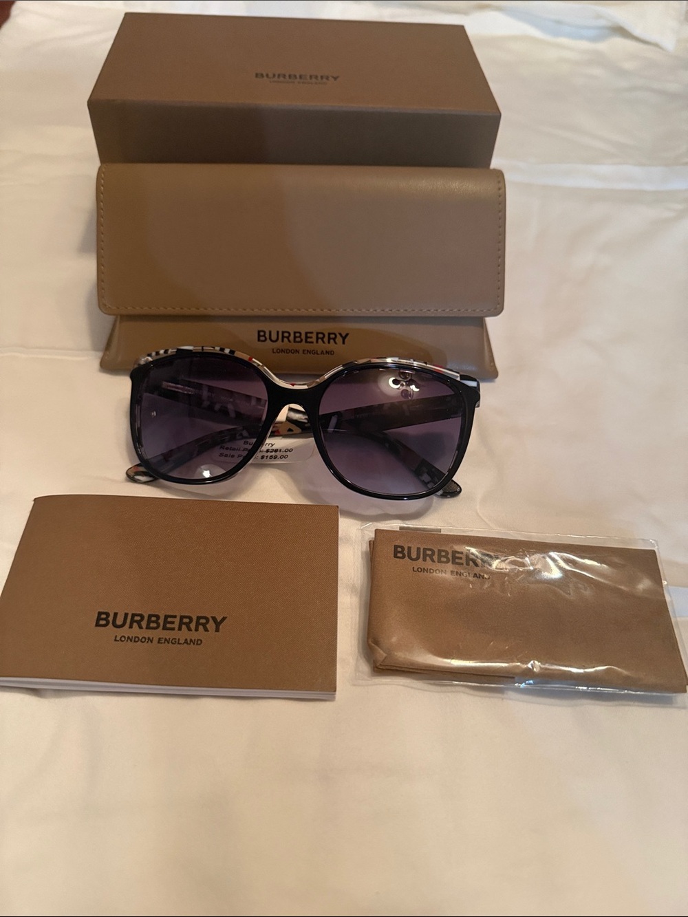 Authentic NIB Burberry B 4270 3729/8G Multicolor Cateye Sunglasses